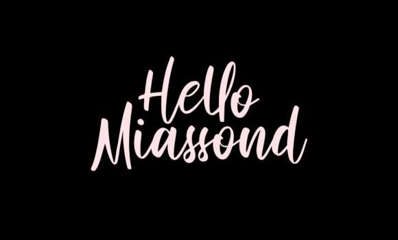 Hello Miassond Font - Featured Image