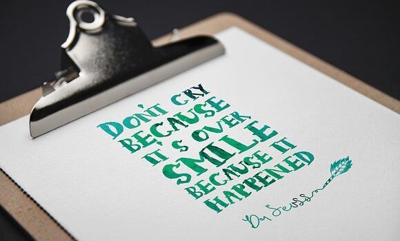 Juicy Brush Font - Featured Image